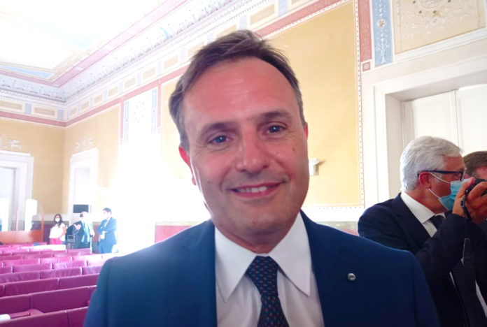 Conferenza-stampa-meim-02-696x468